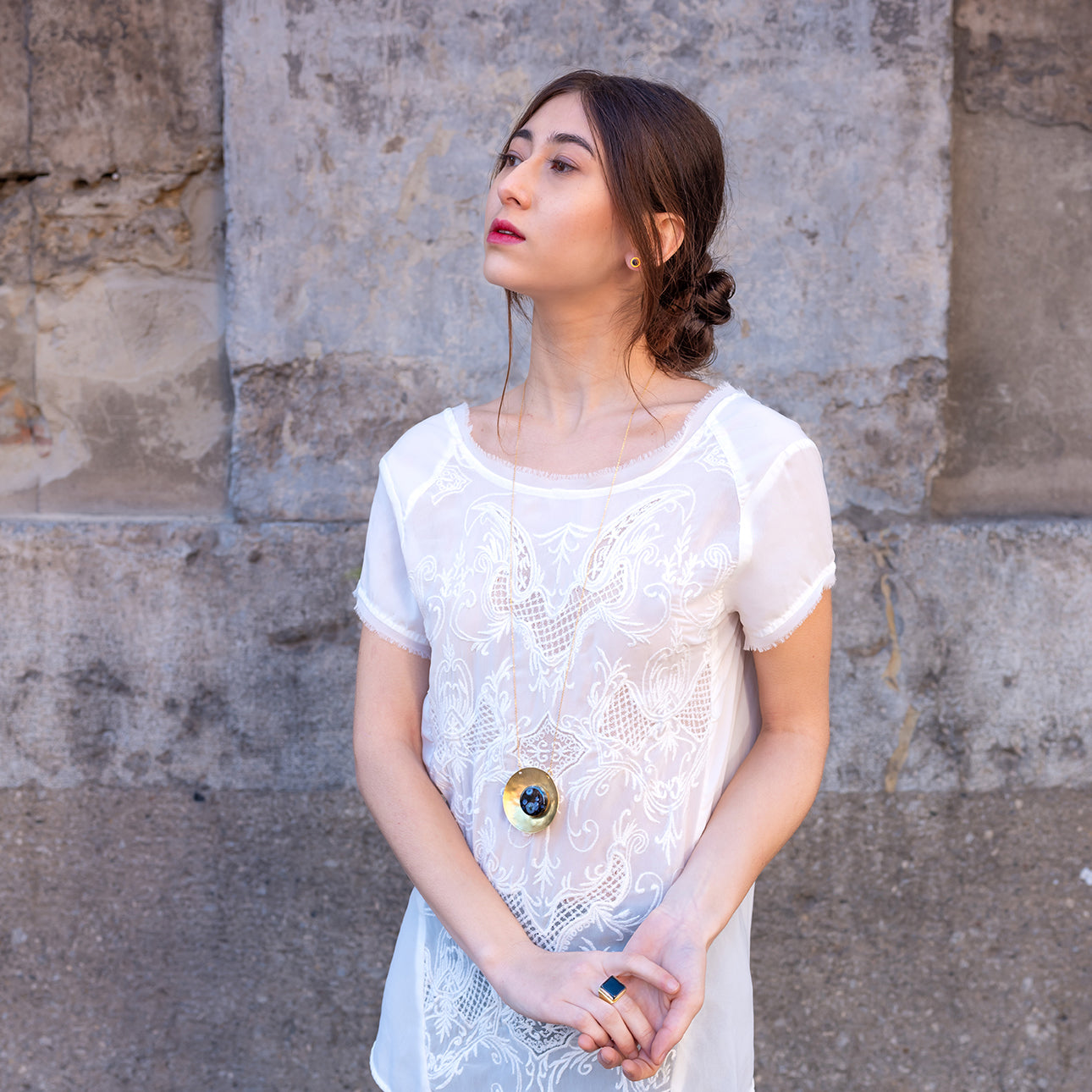 Collana artigianale ceramica in ottone, design moderno, fatta a mano in Italia, SICILIA