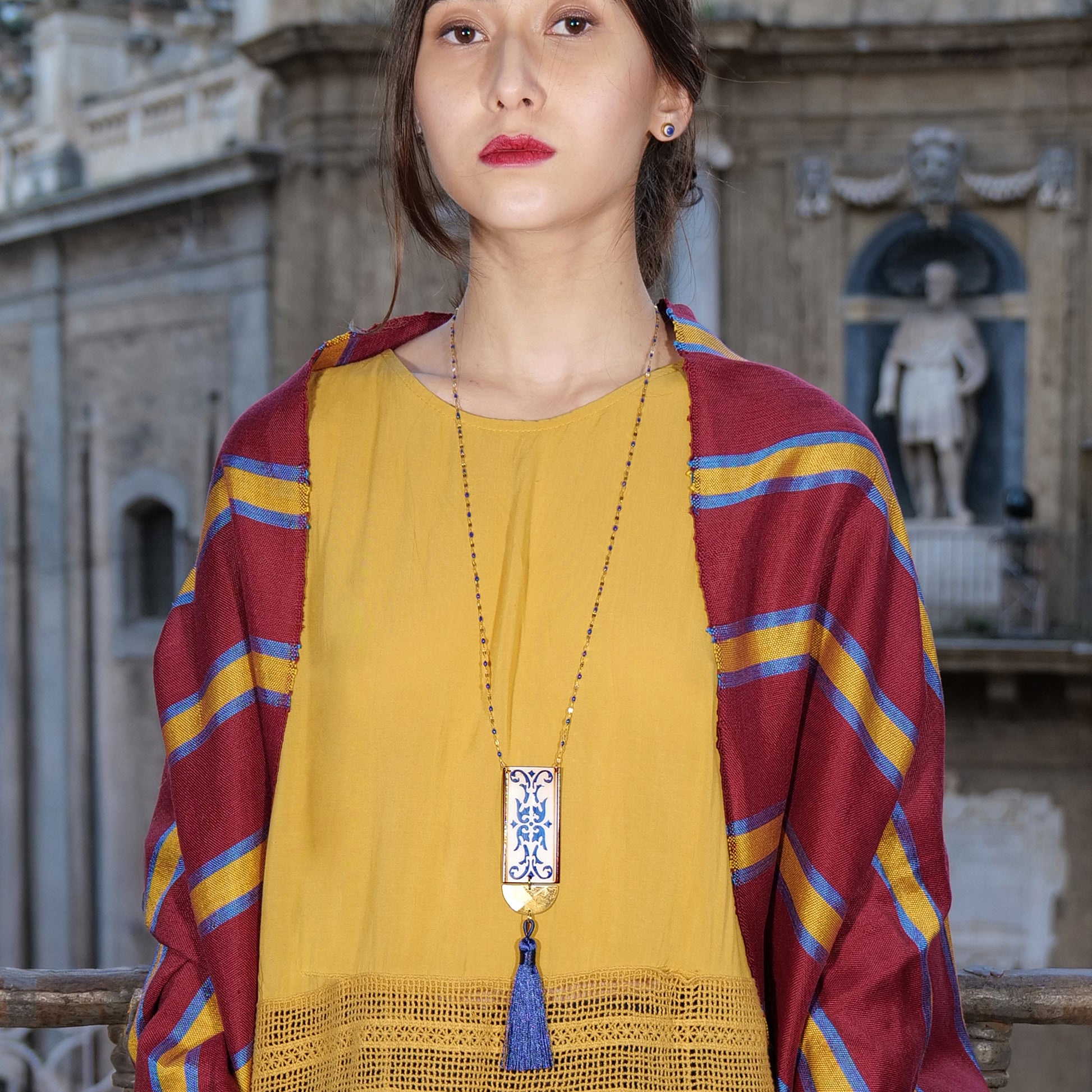 Collana artigianale ceramica in ottone, design moderno, fatta a mano in Italia, SICILIA